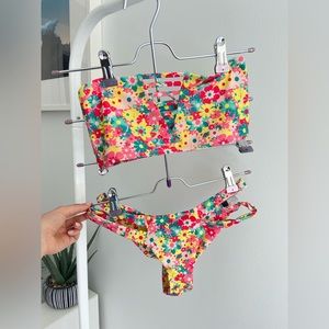Blackbough swim Flower Power bandeau bikini *top*
